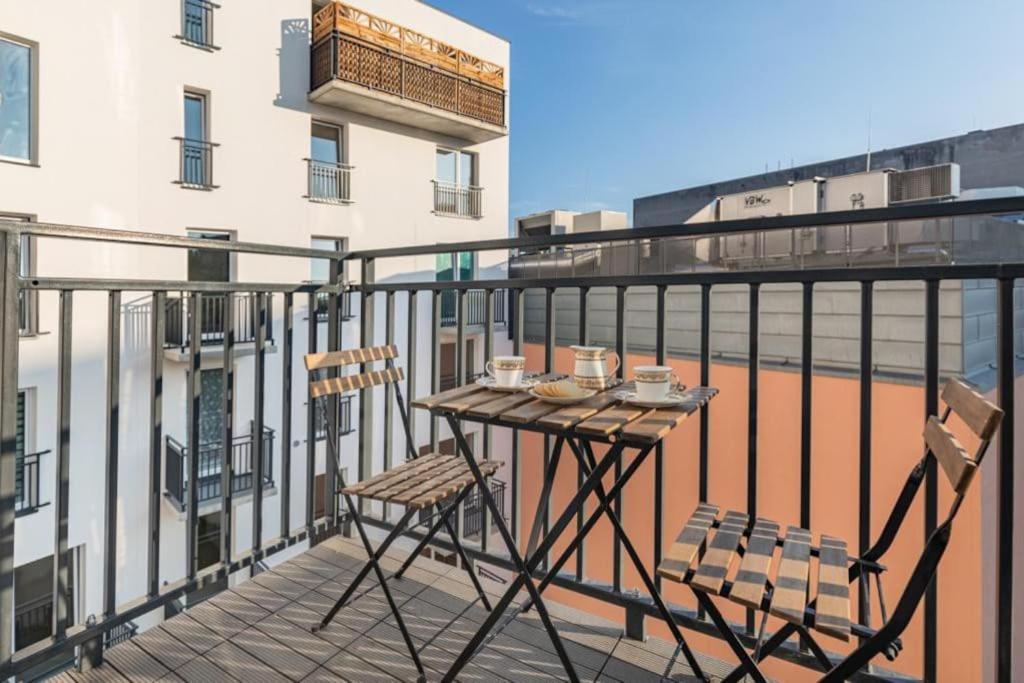 Modern Riverside Apartment With Free Parking Space Szczecin Exteriör bild