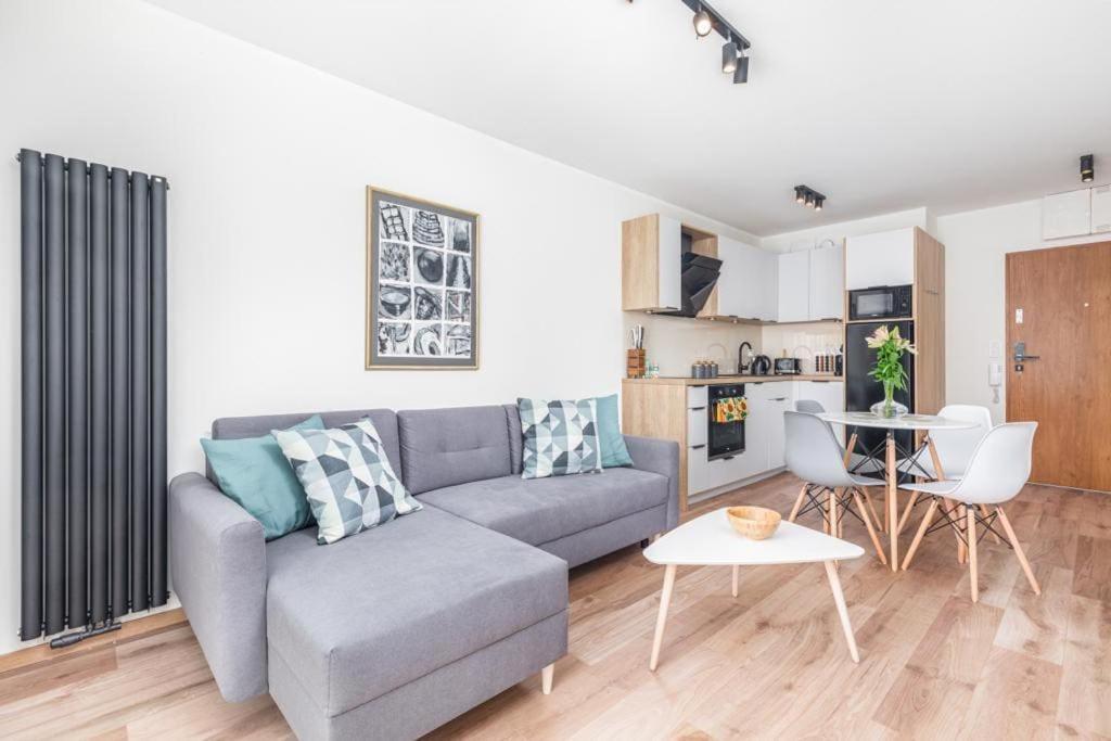 Modern Riverside Apartment With Free Parking Space Szczecin Exteriör bild